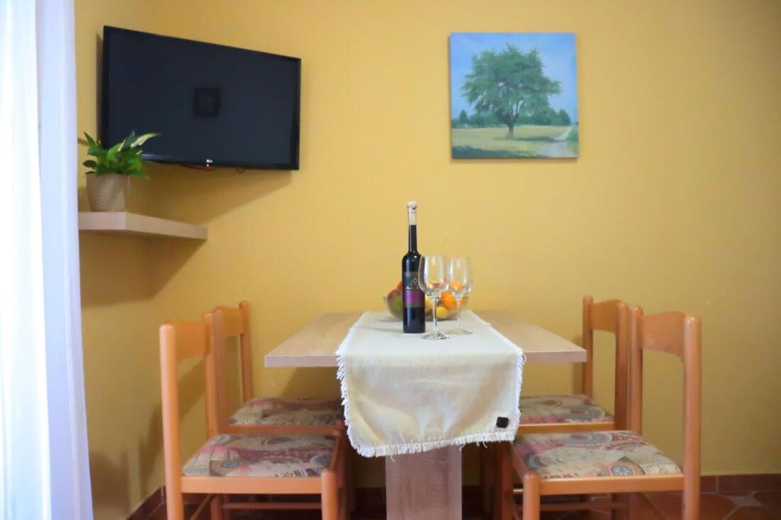 Villa Diana Apartments بوريتش المظهر الخارجي الصورة